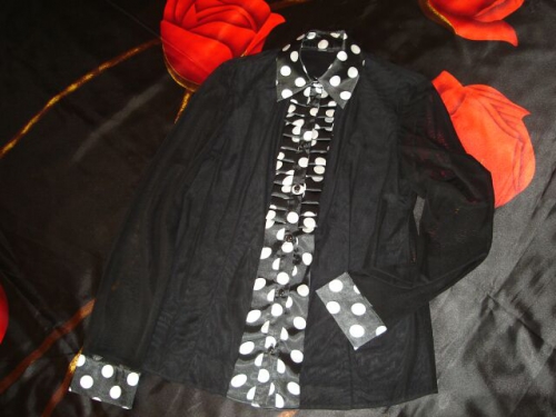 сетчатая блузка со вставками в горошек