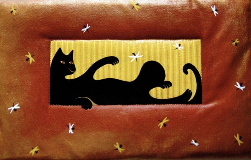 Текстильная картина "Кошка и мотыльки"