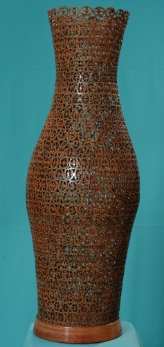 Ажурная напольная ваза
