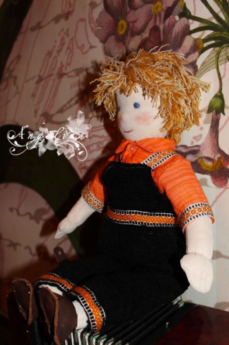 Вальдорфская (текстильная) кукла Лёлик.