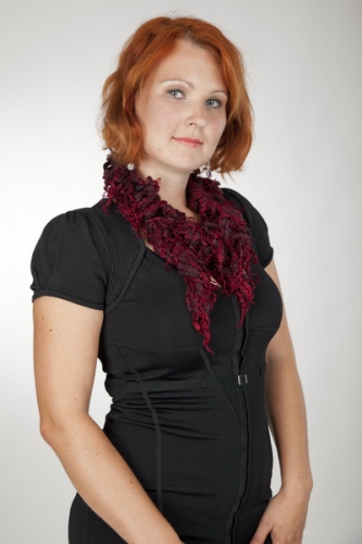 Оригинальный шарф с применением особой техники рукоделия "валяние шерсти"
